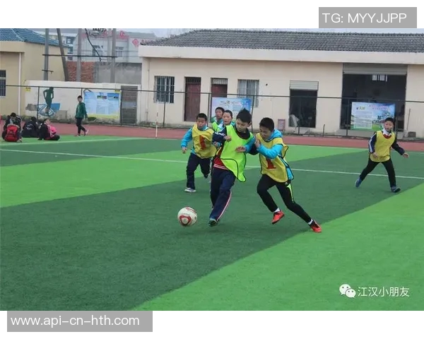 少林足球张明明的传奇故事与不屈精神在绿茵场上的精彩表现 少林足球张明明的传奇故事与不屈精神在绿茵场上的精彩表现